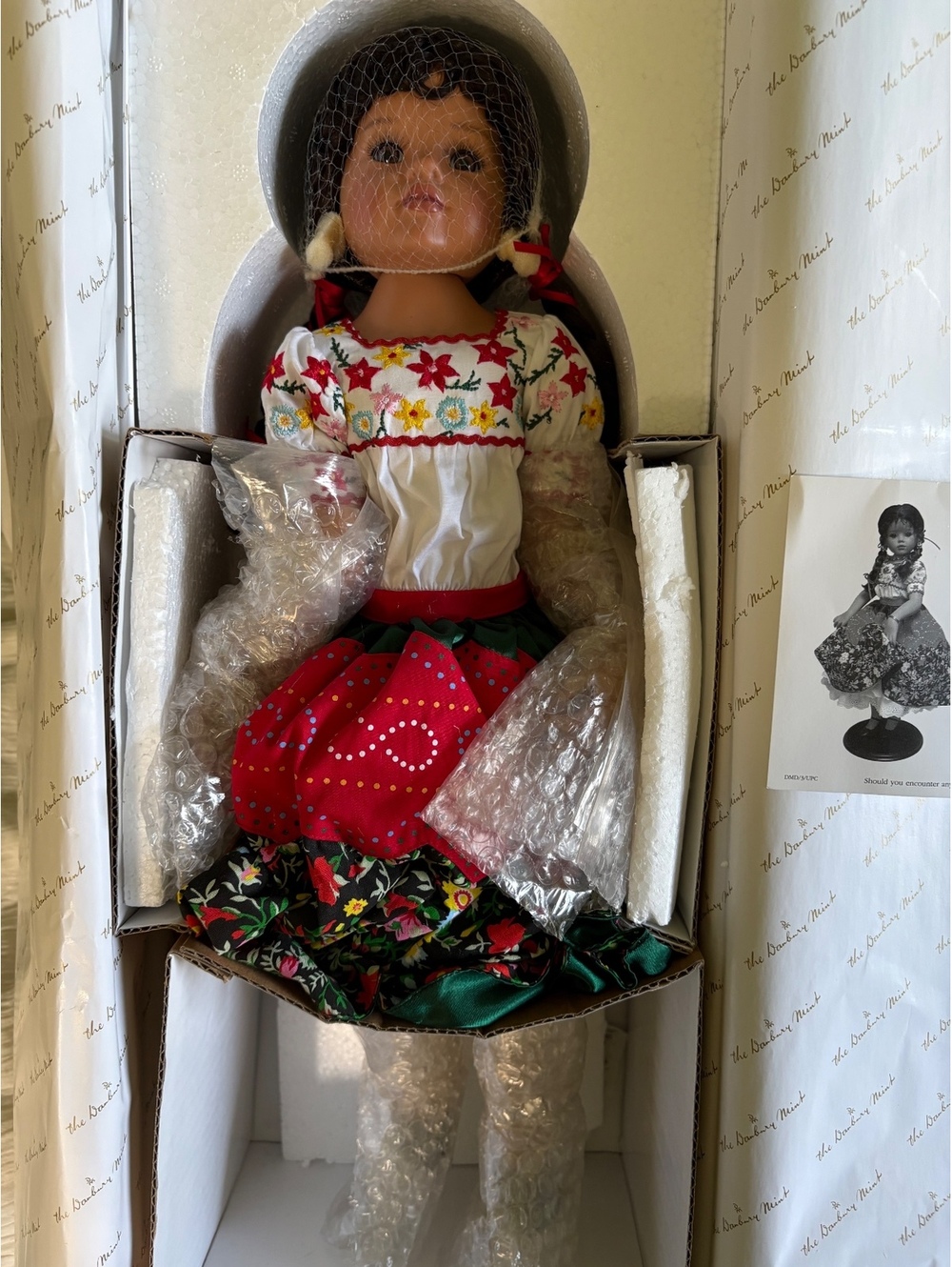 Donna RuBert Danbury Mint Rosaline El Grito de Independencia Porcelain Doll MIB